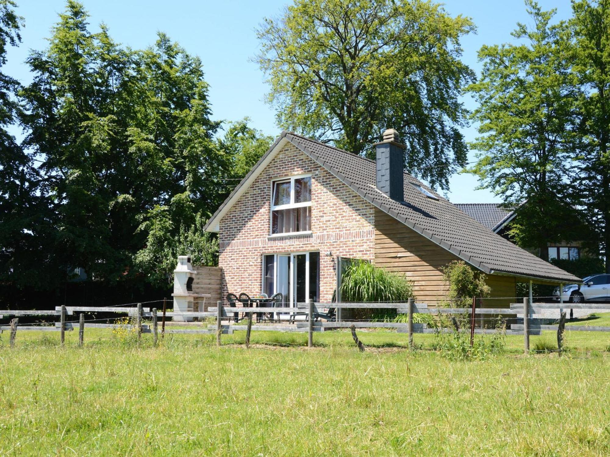 Picture Perfect Holiday Home In Sourbrodt With Garden Bbq Exterior photo